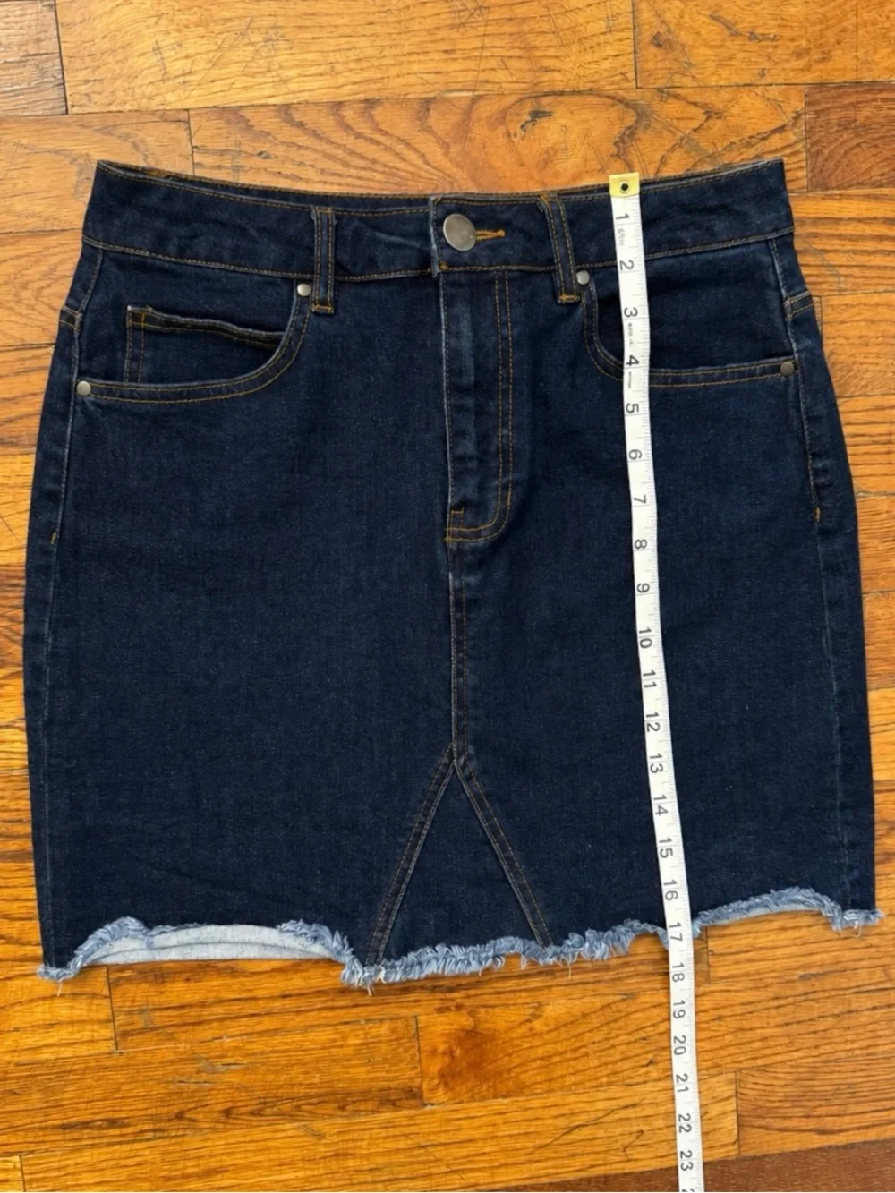 Mi Ami Dark Wash High Waist Denim Mini Skirt Raw Hem Frayed Women's Size Medium